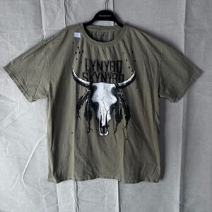 Lynyrd Skynyrd Graphic T-Shirt Men XL Olive Green Bull Skull Distressed Rock Tee